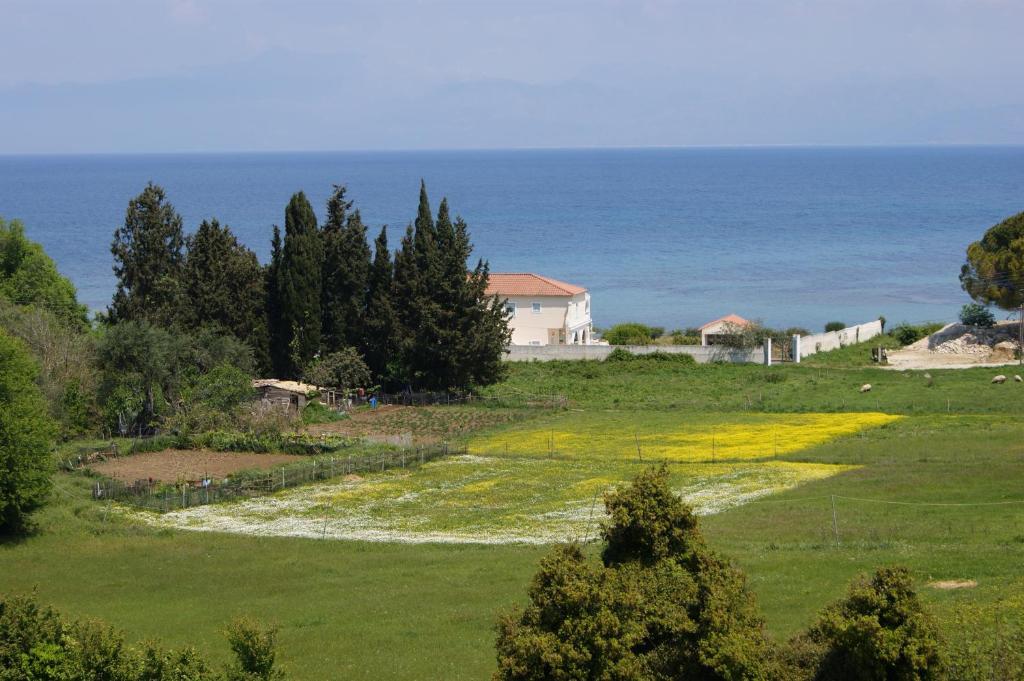 Villa Bouka Astrakeri Luaran gambar
